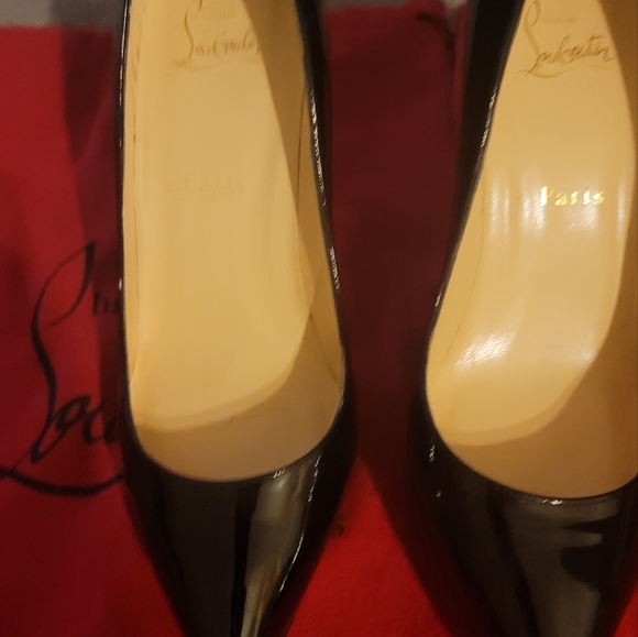 Louboutin black 85mm Pigalle patent leather pumps - Picture 2 of 8